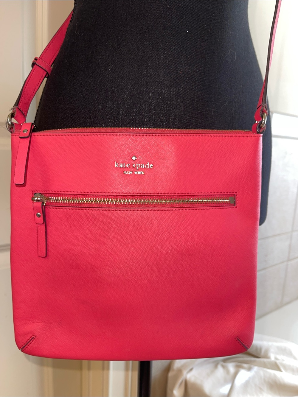 Kate Spade Watermelon Pink Crossbody Bag - Sleek Zip Front Shoulder Purse